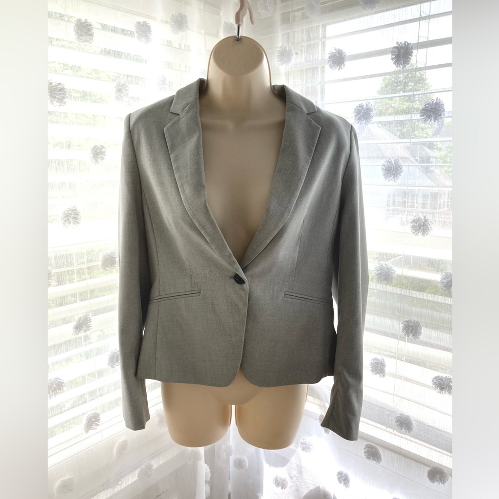 grey blazer with one button